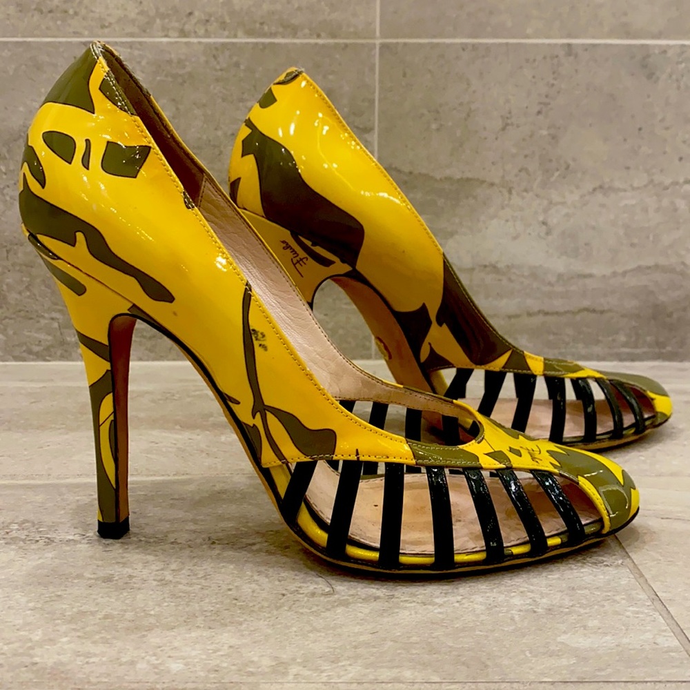 Emilio Pucci pumps size 37 heels